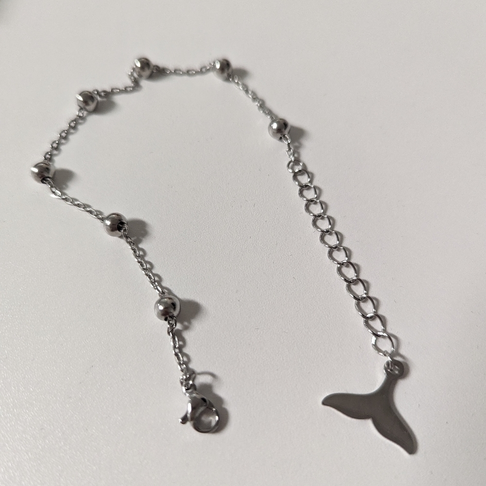 Lucky Dolphin Tail Bracelet